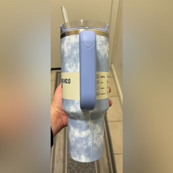 Stanley 40oz The FlowState Quencher H2.0 Tumbler : Ocean Tie Dye - Picture 2 of 6